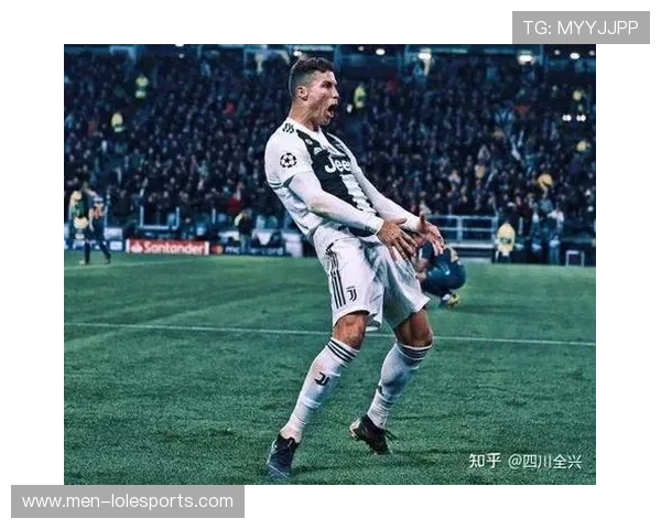 足球小眼睛球星是谁 他在球场上的表现让人惊叹不已 足球小眼睛球星是谁 他在球场上的表现让人惊叹不已